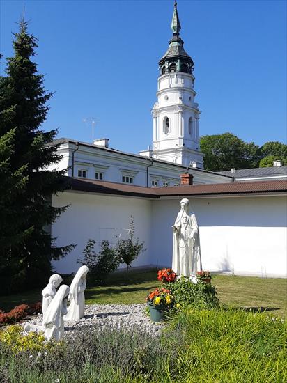 2020.08.14 - Chełm - 016 - Rosarium ogród różańcowy i figura Matki Bożej Fatimskiej.jpg